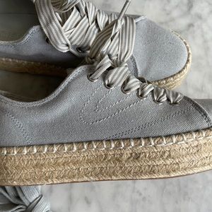New W/O tags - Tretorn Espadrilles sneakers light blue